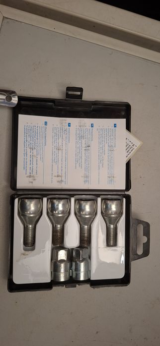 Pernos de Segurança