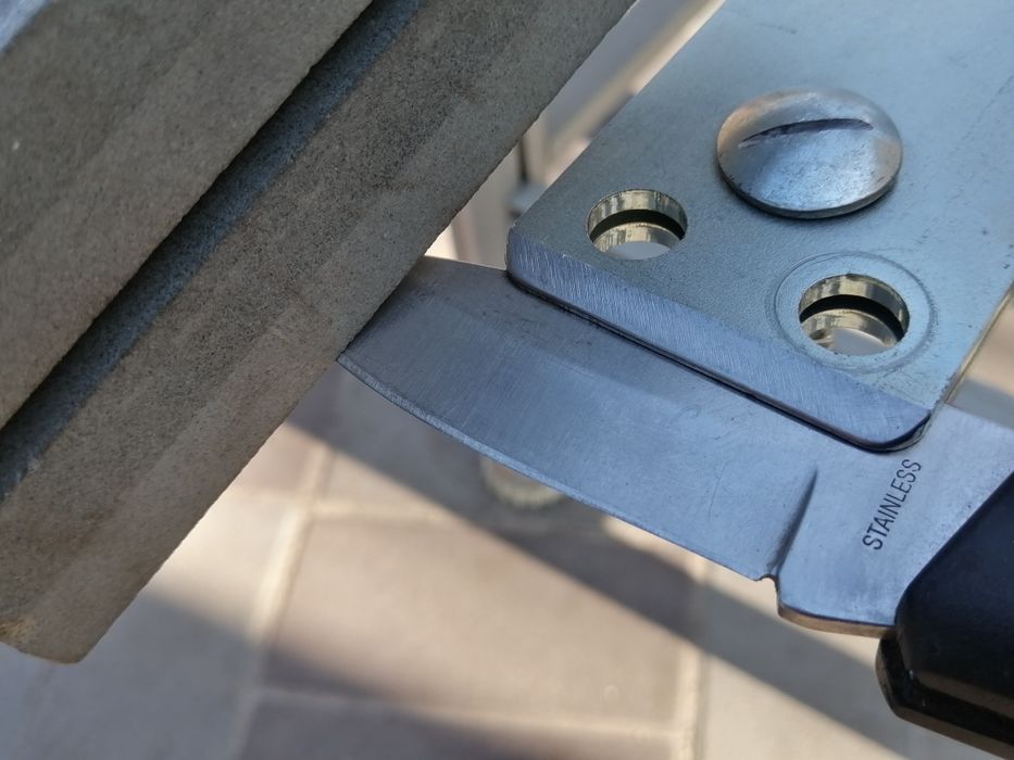 Точилка для ножів