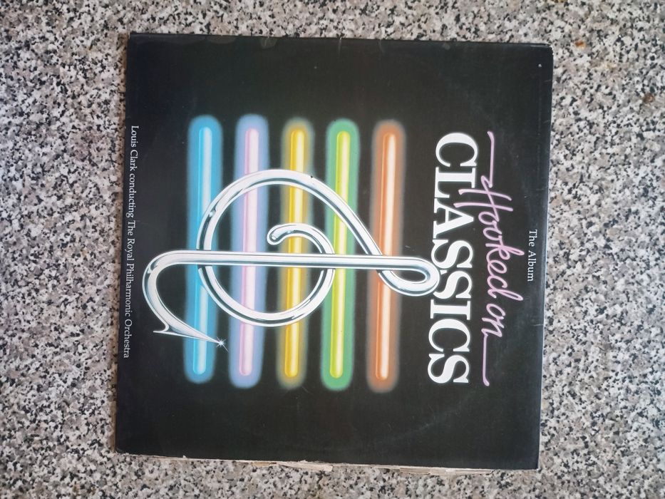 Variedade de discos vinil LP 3€ unidade
Exemplar estado de conservação