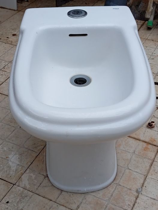 Bidé usado em bom estado
