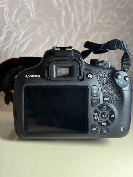 Фотоаппарат Canon 1200d