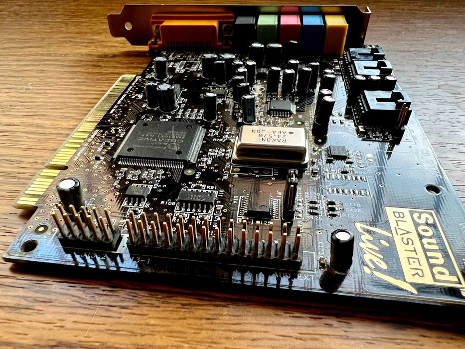 Карта Creative SB Live CT 4830 Прокачай cвій Звук!