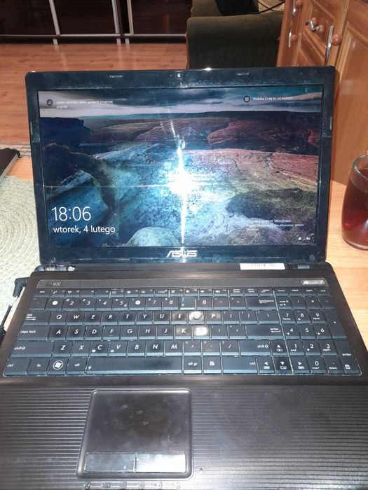 Asus  loptop sprawny