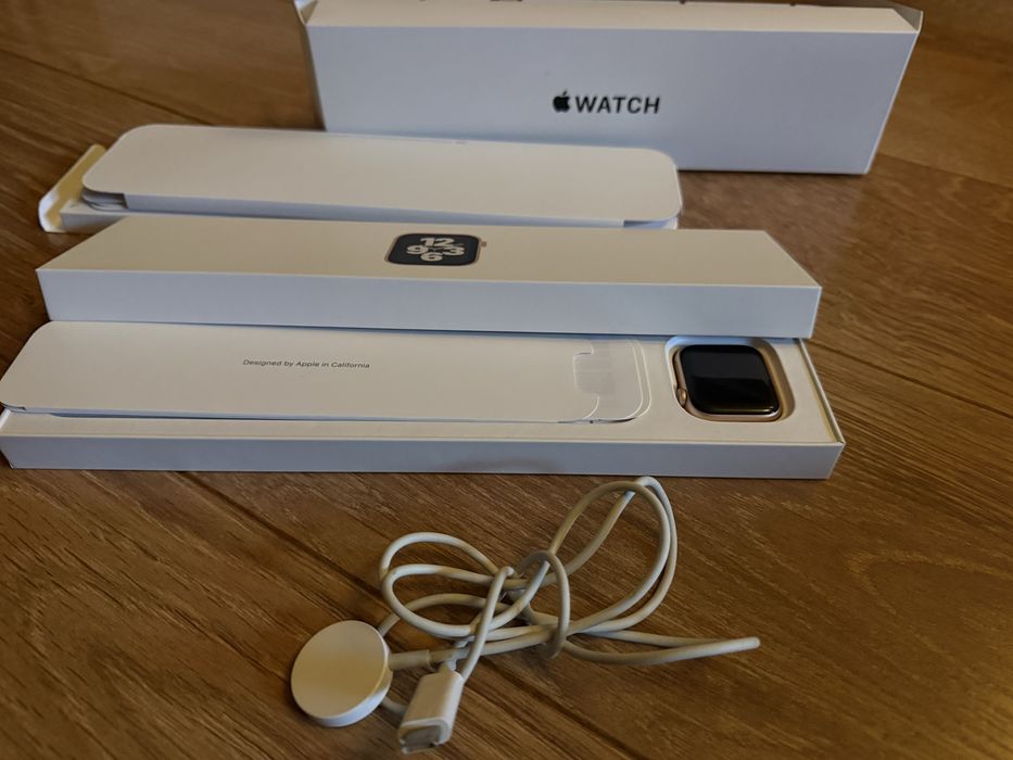 Apple Watch  SE 40 mm