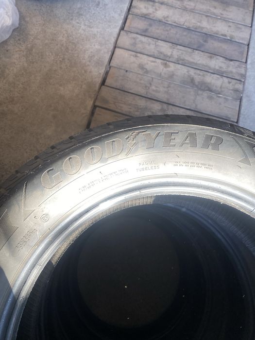 Good Year 225/60 r17