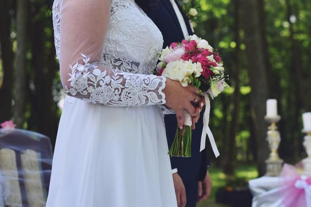 Przepiękna suknia ślubna