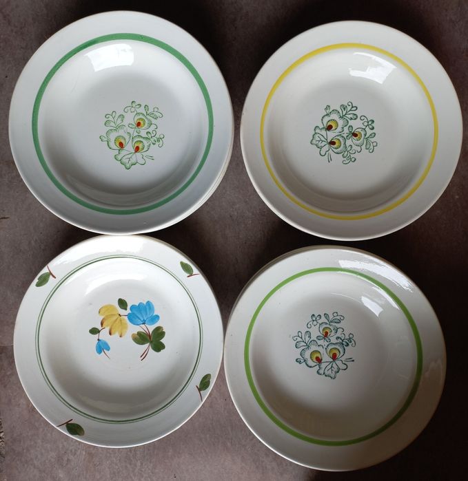 Набір глибоких тарілок