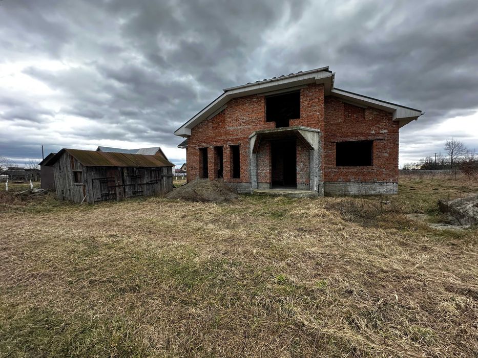Продається будинок поруч м.Стрий