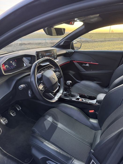 Peugeot 208 GT Line
