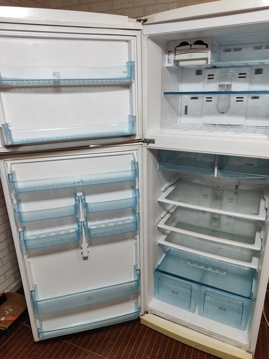 Холодильник Electrolux