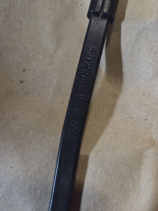 Ramię / dźwignia wycieraczek Lewe Seat Leon III 2016