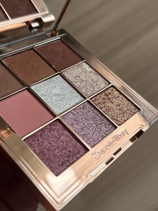 Charlotte Tilbury палетка тіней. Оригінал Charlotte Tilbury . Тіні для очей.