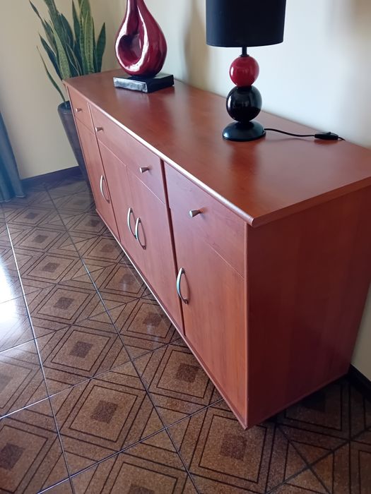 Móvel de sala aparador