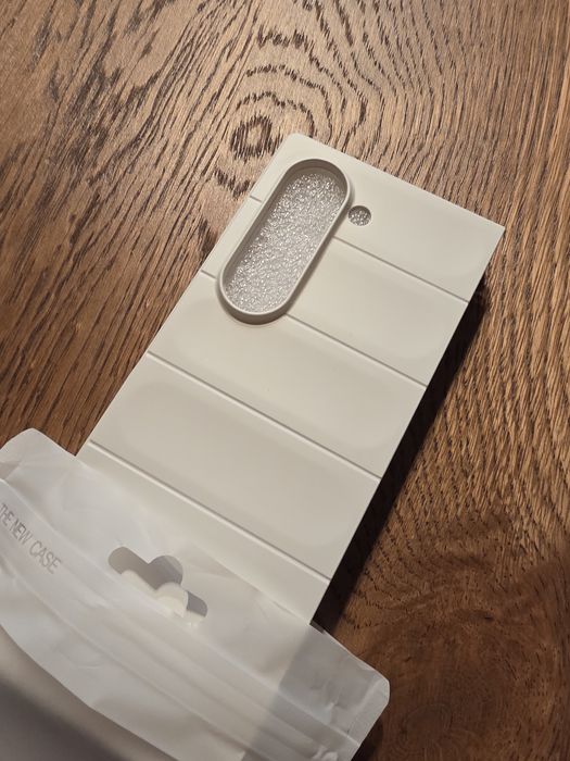 Capa Branca NOVA para Samsung Galaxy Z Fold 6