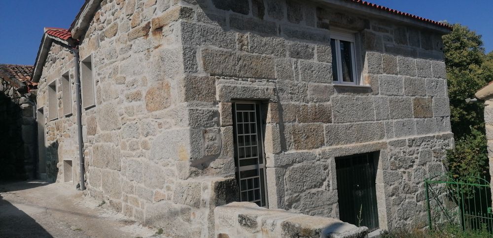 Ruinas a 5 lkm da fronteira do Gerês