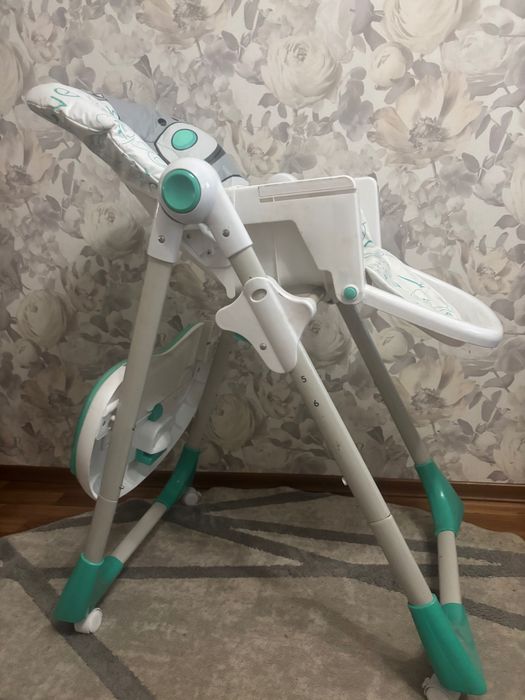 Дитячий стільчик для годування Carrello