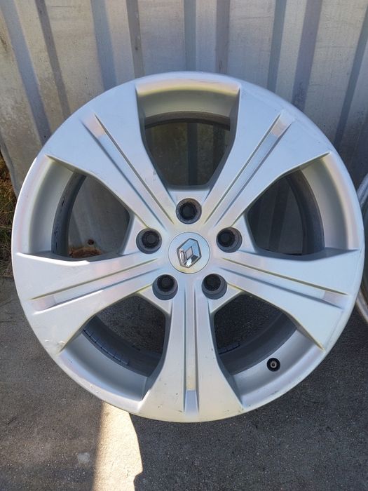 Felgi 17 Renault 5x114,3 7x17 et49 66,6
