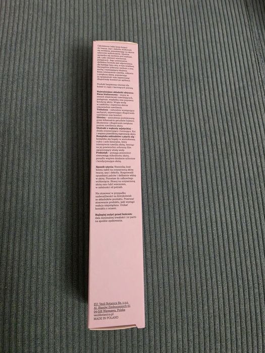 Veoli Botanica Daily Calming Cream Całodzienny lekki krem kojący do twarzy 75ml
