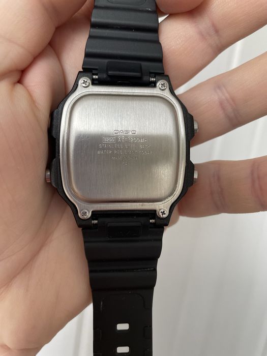 Чоловічий годинник CASIO Sport AE-1200WH-1AVEF