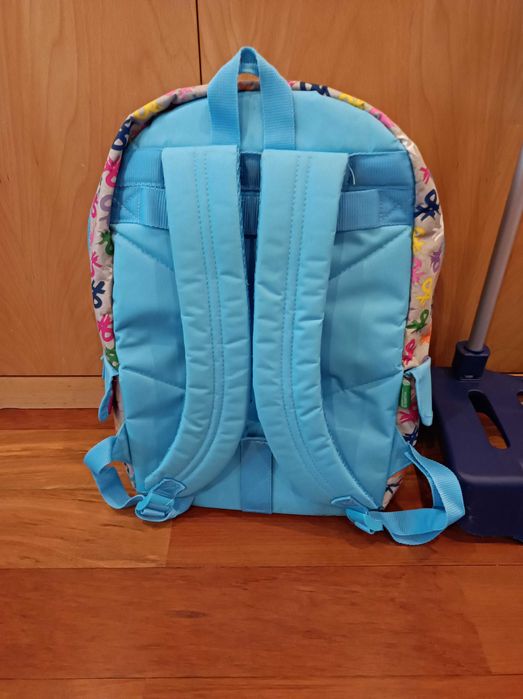 Mochila com trolley unisexo (1 ano de uso)