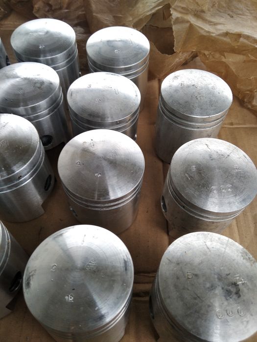 Поршні поршня Ціна за пару650 гр кольца Іж Юпітер 2, 3 , 4 , 5 моделі.