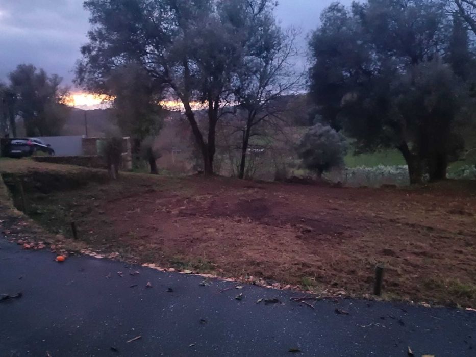 Terreno Construtivo com 1000m2 a 5minutos do IC28  - Arcos de Valdevez