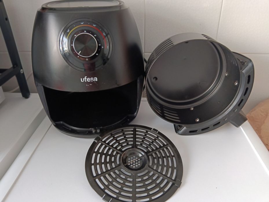Fritadeira Air Fryer Ufesa 3.5L - Como Nova