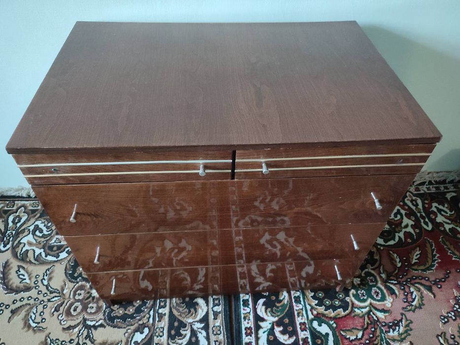 Продам чудовий комод