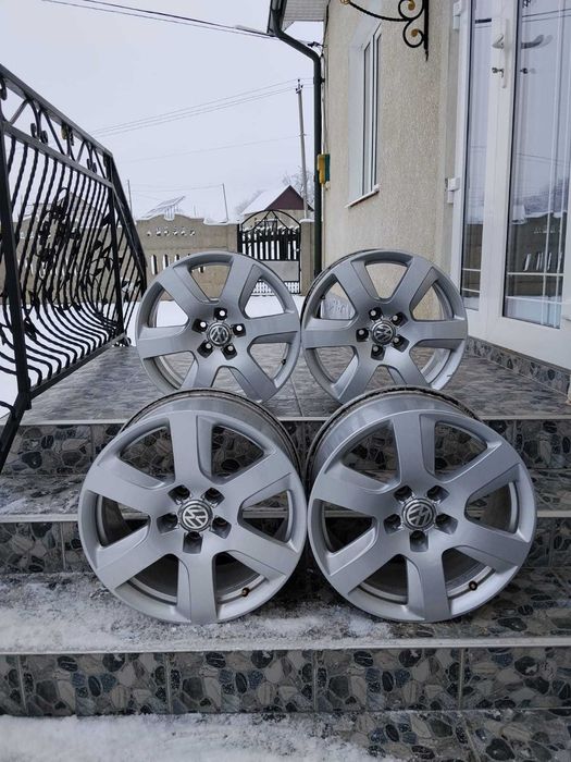 Диски Ауди оригинал R17 разболтовка 5/112 в хорошем состоянии