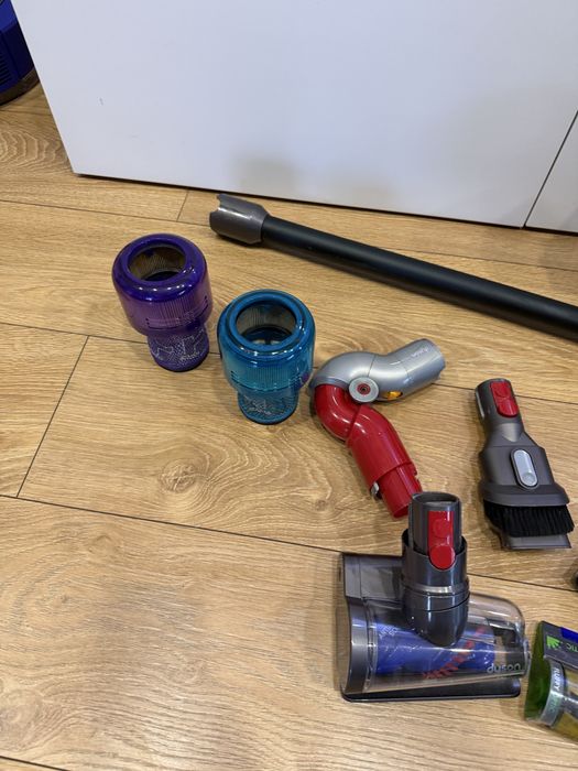 Dyson V12 Detect Slim Absolute Pro