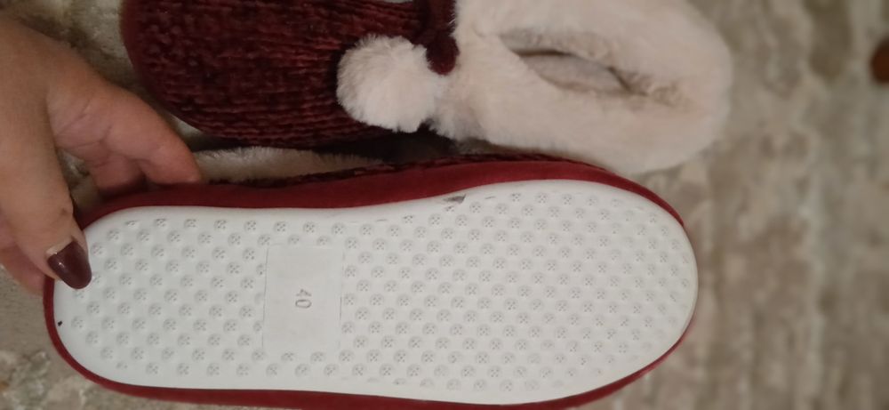 Продам тапки на меху.