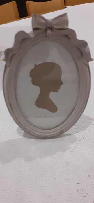 Moldura branca para foto