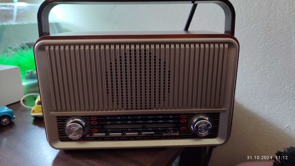 Radio sieciowo-bateryjne