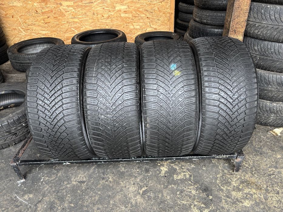 245-40-18 Yokohama, зима. Ціна за 4шт. 7500.