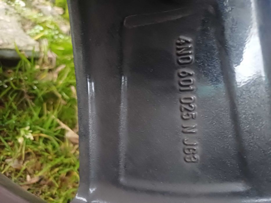 Продам Шини та Диски на Ауді