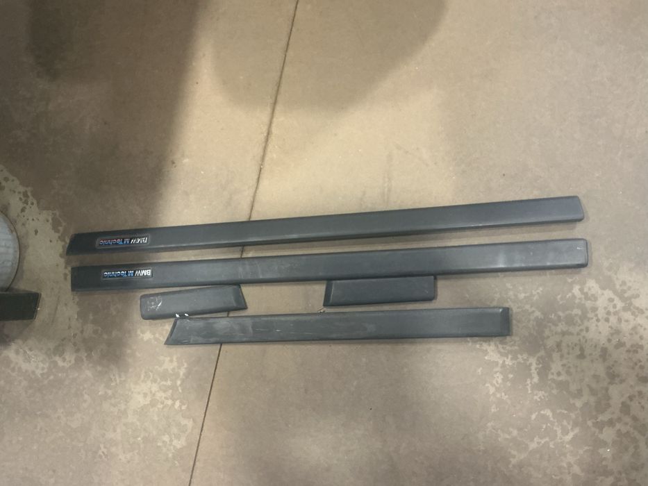 frisos das portas BMW e36 falta traz dto