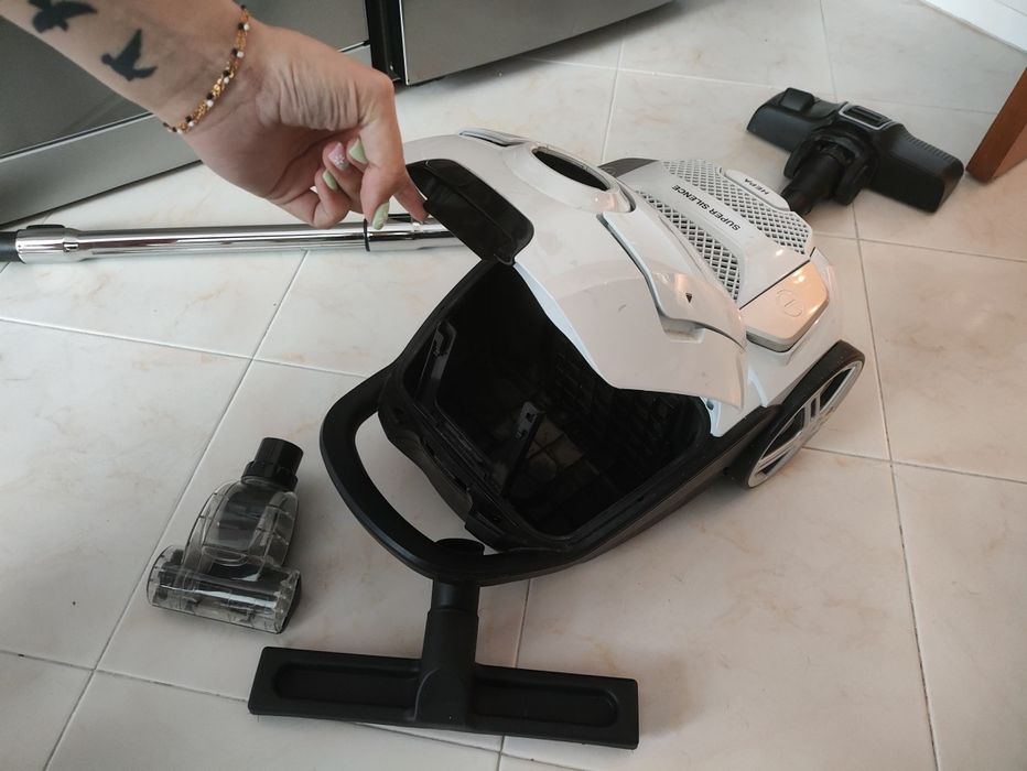 Aspirador BECKEN Pet Bvc4397