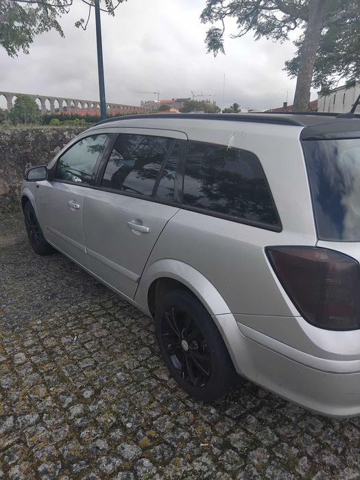 Carrinha com manutençao feita a poucos dias
