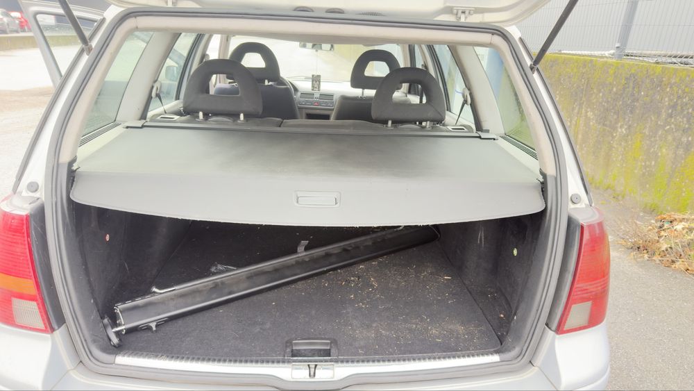 Cortina da mala vw bora passat ano 2000