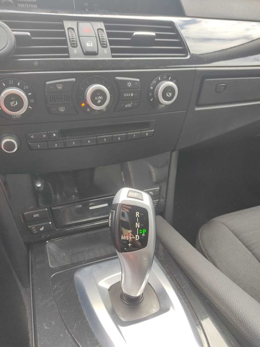 BMW 520 D caixa automática - com muito para andar