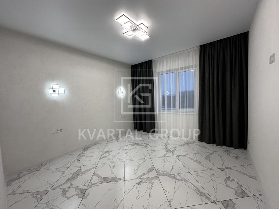 Будинок в Бучі з новим ремонтом!