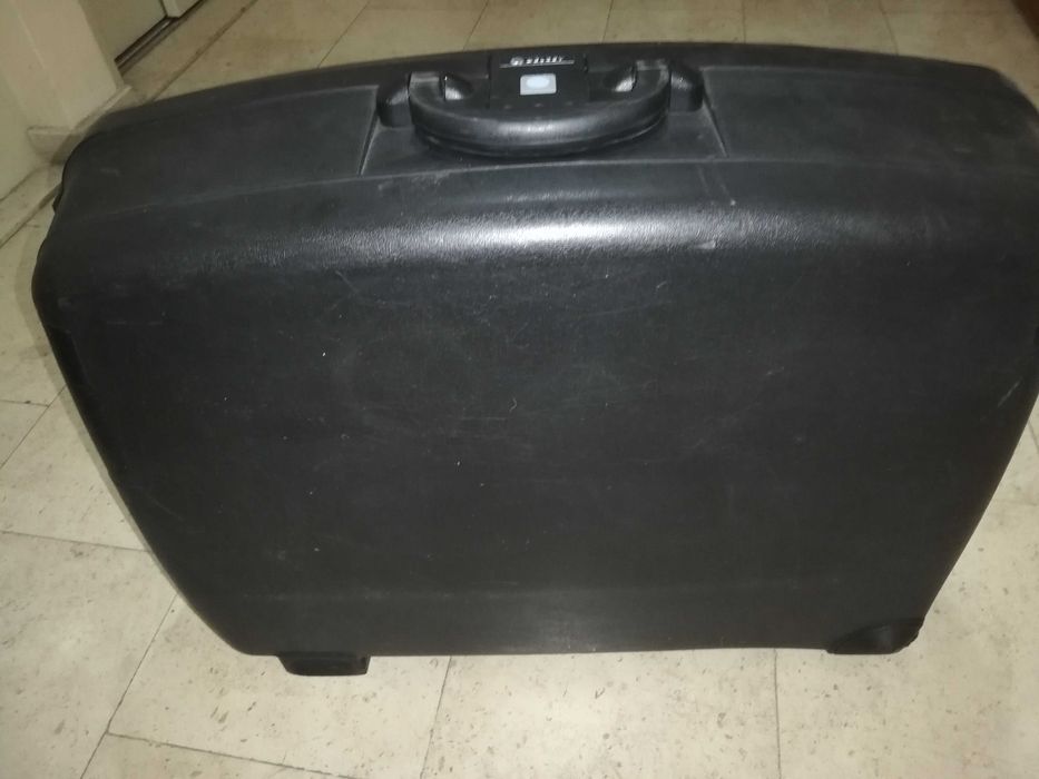 Mala grande rígida e necessaire, Delsey (em conjunto ou separadas)