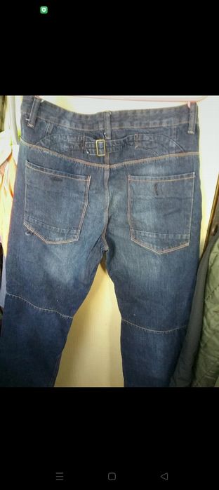 Jeansy W28 L32 .