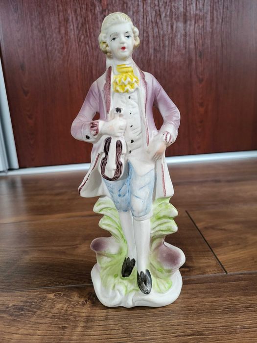 Figurka porcelanowa
