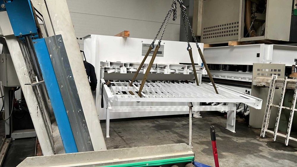 Prasa samo załadowcza do klejonki Orma Macchine