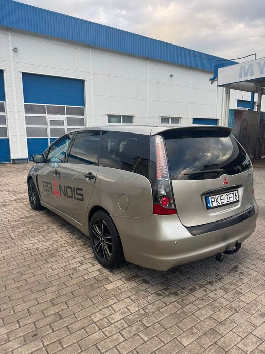 Mitsubishi Grandis 2.0D 2006r