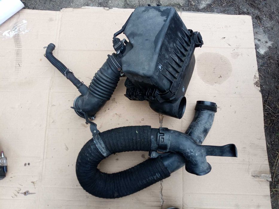 TOYOTA VERSO 09-18 1,6 1,8 valvematic obudowa filtra powietrza
