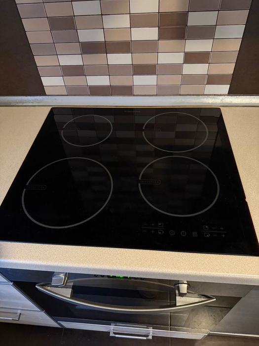 Piekarnik kuchnia płyta indukcyjna