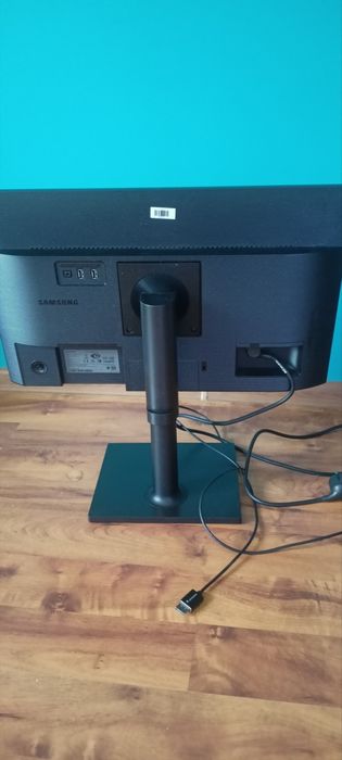 Monitor Samsung 24" F24T452FQR