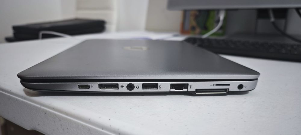 Computador portátil 16GB RAM, I7 6TH + ssd